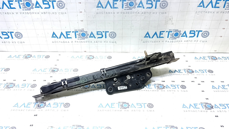Rear row runner left seat 2nd row right Infiniti JX35 QX60 13-20 mechanical, without frame