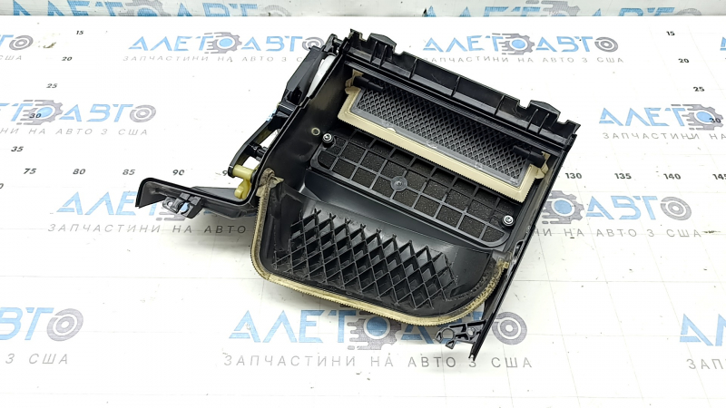 The bare heater housing of the BMW X5 G05 19-24 (upper part)