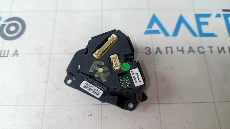 Steering wheel controls on the right side of the Tesla Model X 16-21