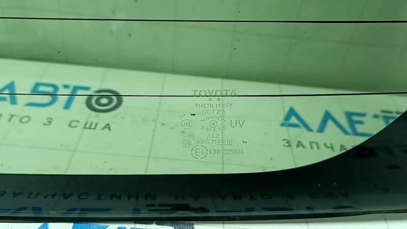 Rear window of the trunk door, main glass, Toyota Prius 30 12-15