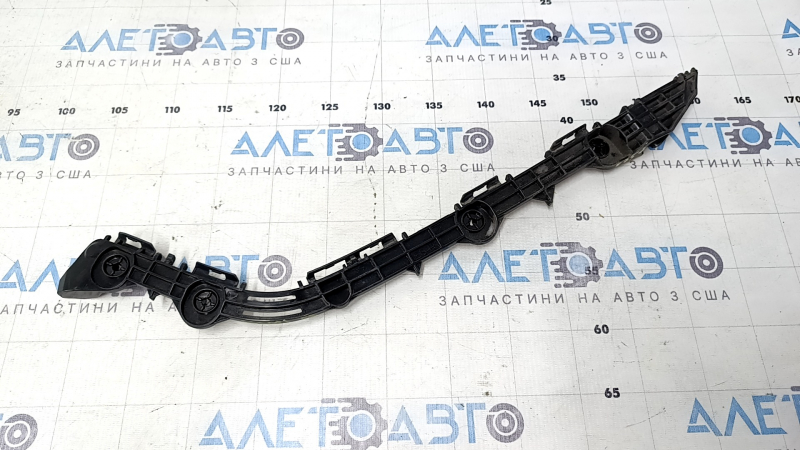The right rear bumper mount for a Lexus ES300h ES350 13-18 is broken.