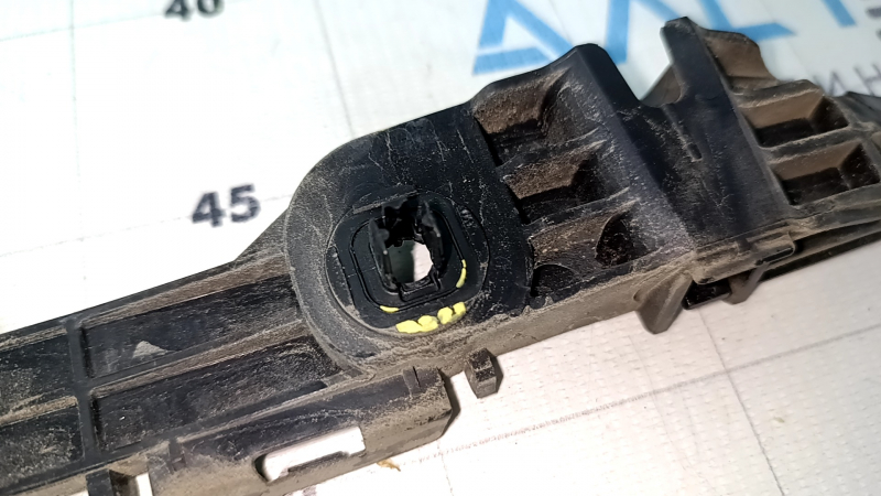 The right rear bumper mount for a Lexus ES300h ES350 13-18 is broken.