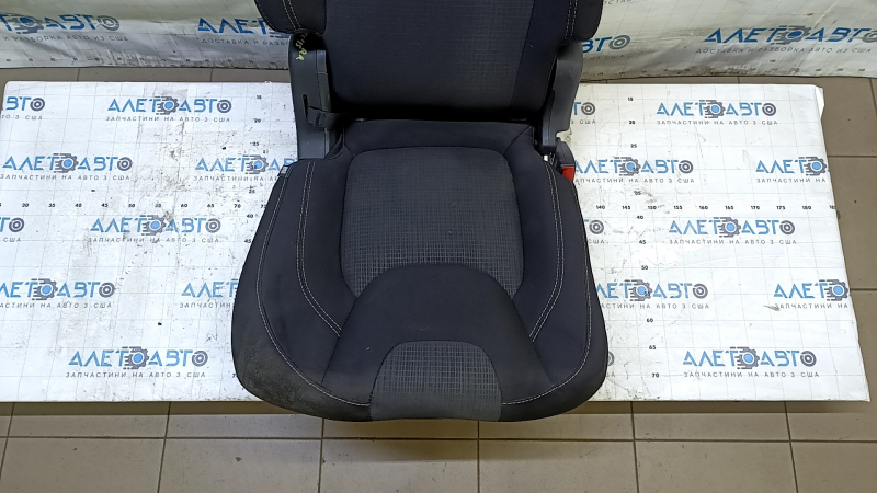 Rear seat row 2 right Jeep Cherokee KL 14-15 black cloth, for cleaning