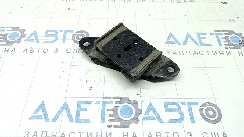 Left leaf spring bracket for Volvo XC90 16-25