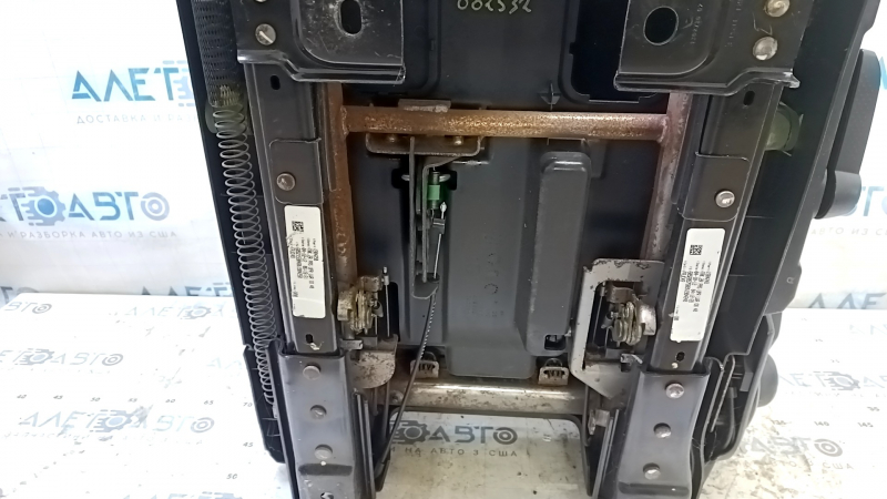 Rear seat, 2nd row, left, Dodge Journey 11-19, black cloth, needs cleaning, rusty bracket