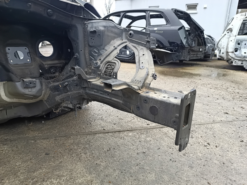 Hyundai Ioniq 18-22 PHEV front left quarter panel on the body, graphite