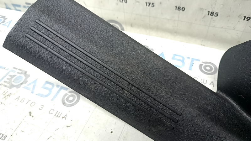 Volvo XC40 19-25 rear left door sill trim, black, scratches