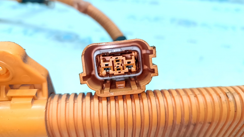 Hyundai Ioniq 17-22 PHEV High Voltage Cable Through the Entire Body