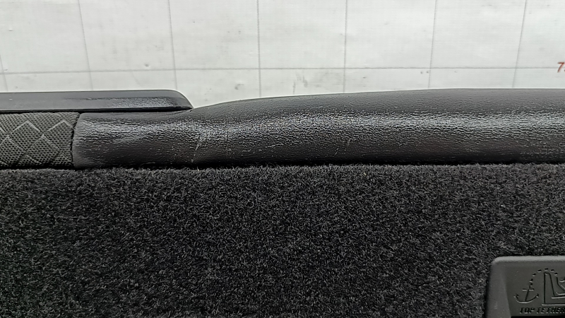 Left rear seat back for Buick Encore 13-16, black and gray combination leather with gray cloth, with armrest and belt, for cleaning