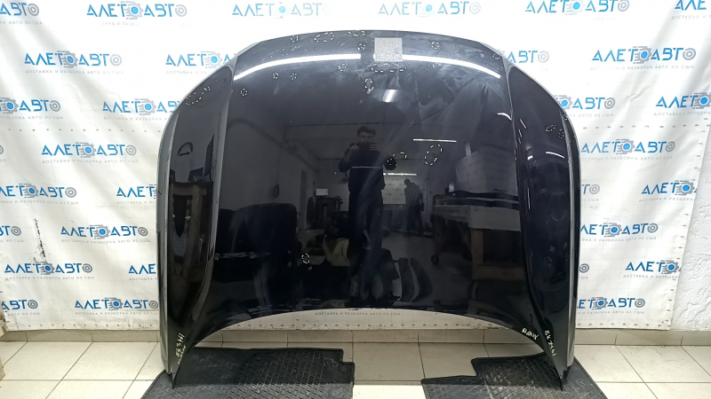Volvo XC40 19-25 aluminum hood, black 717, sand, chips, scratches