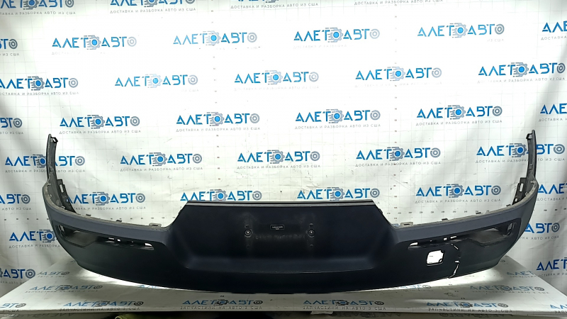 The bare rear bumper of a Volvo XC40 19-22 without parking sensors and park assist, structure, broken