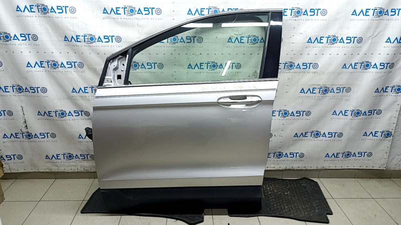 Ford Edge 15-24 keyless front left door assembly, silver UX, scratches on trim