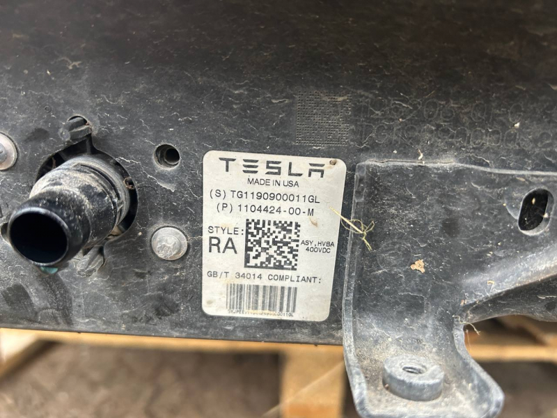 Tesla Model 3 18-20 53kWh RWD battery pack, complete with 350V Li-ion cells