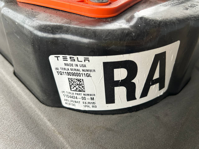 Tesla Model 3 18-20 53kWh RWD battery pack, complete with 350V Li-ion cells