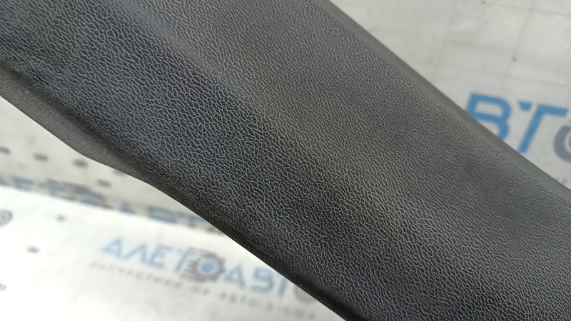 Volvo XC60 18-25 rear right door sill trim, black, scratches