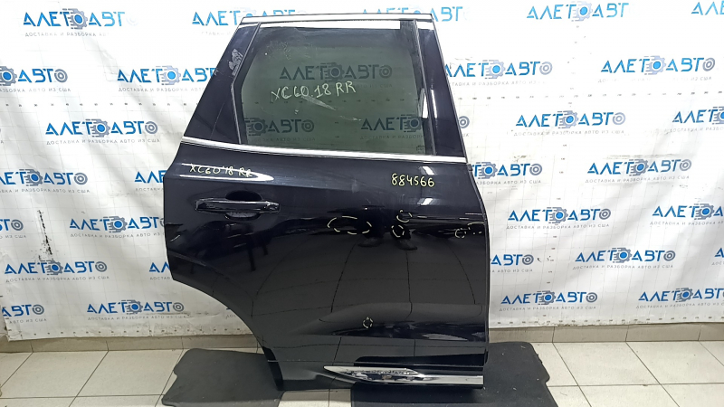 Volvo XC60 18-25 black rear right door assembly, 717, scratches, dents