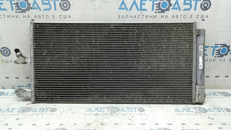 Volvo XC60 18-25 T5, T6, T8 air conditioner condenser radiator with dented honeycomb