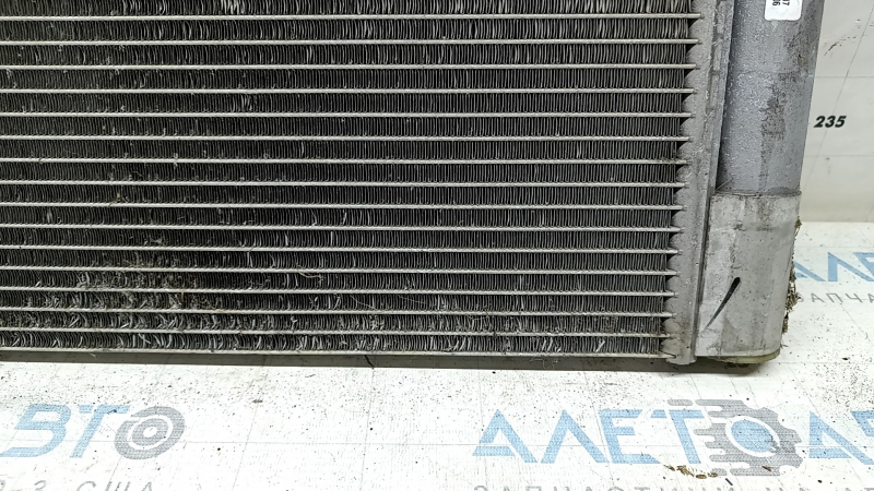 Volvo XC60 18-25 T5, T6, T8 air conditioner condenser radiator with dented honeycomb