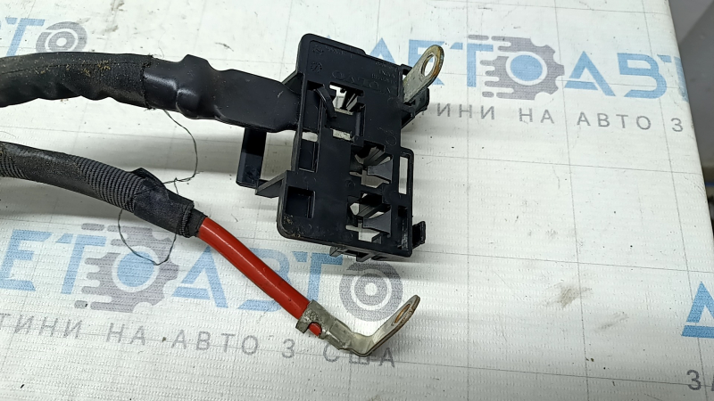 Battery cable through the entire body of a Volvo XC60 18