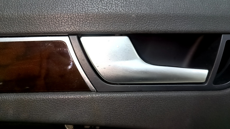 Front left door panel for Audi A4 B8 13-16, black, with black leather insert, black leather armrest, dark wood molding, scratches, nicks