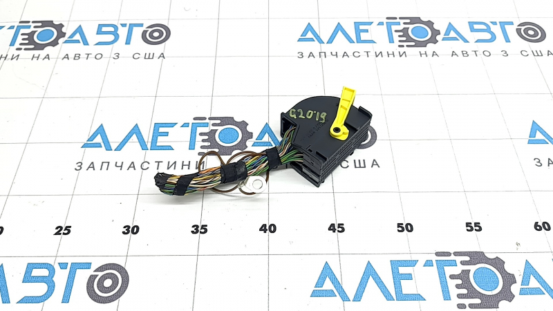 A large chip for the SRS airbag module and airbag computer for the BMW 3 G20 19-25.