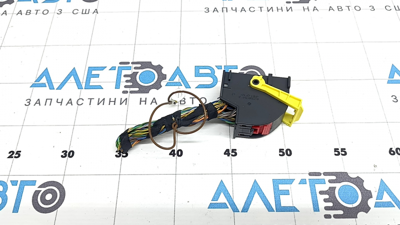 A large chip for the SRS airbag module and airbag computer for the BMW 3 G20 19-25.