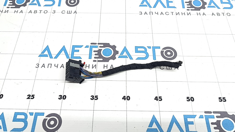 A small chip for the SRS airbag module and airbag computer for the BMW 3 G20 19-25.