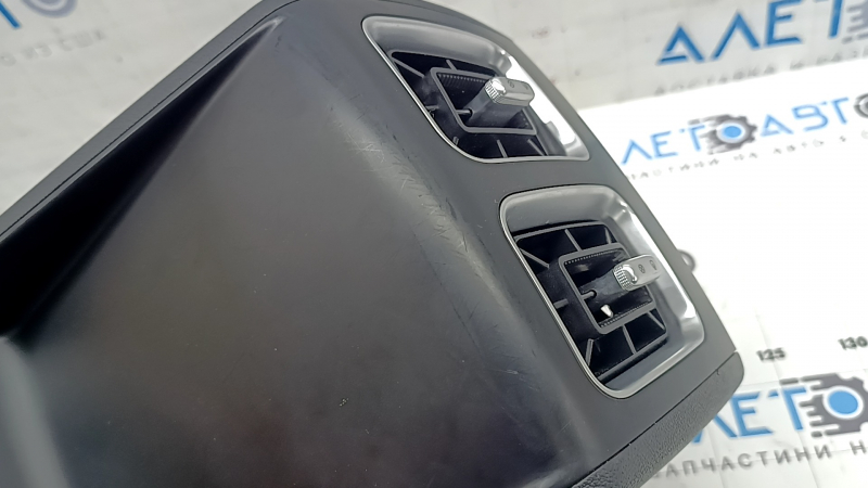 Rear center console trim with air vent deflector for Kia Sorento 21-24 HEV, PHEV, black, without cigarette lighter and USB, scratches