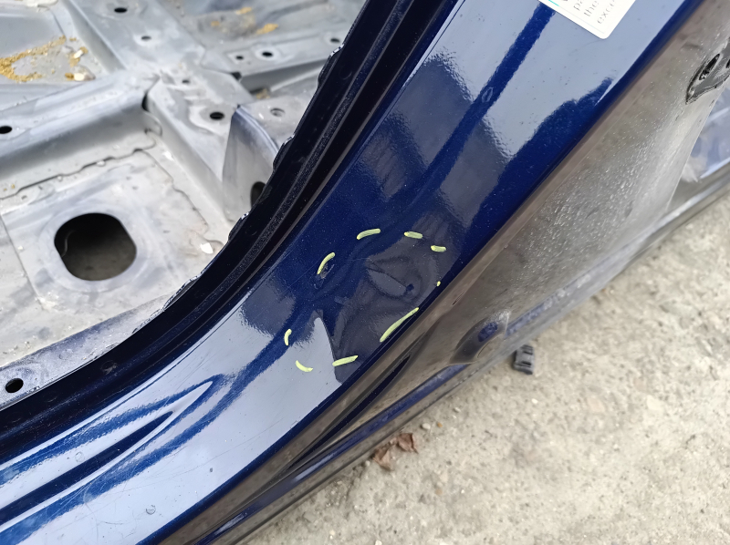 The center left body pillar of a Honda CRV 17-22 on the body, dents