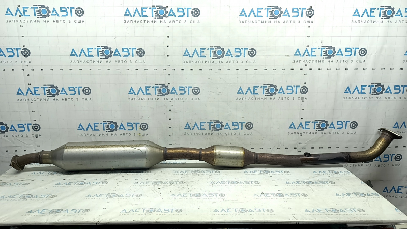 Toyota Camry V55 15-17 Hybrid USA exhaust pipe with catalytic converter, rusty, studs sawed off
