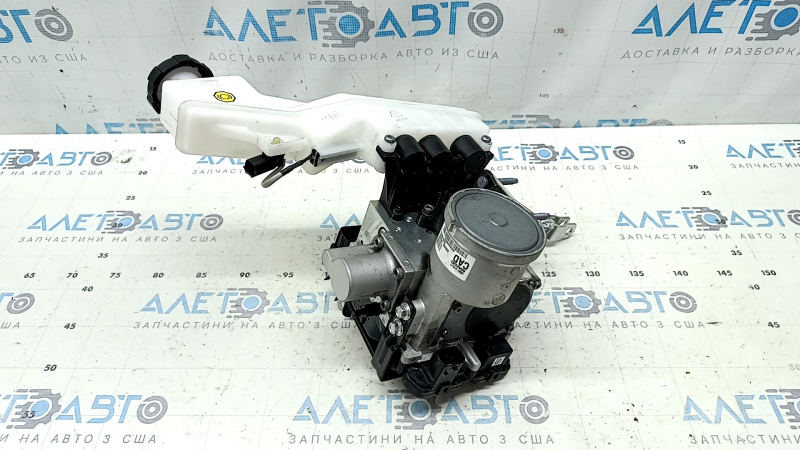 ABS complete with brake master cylinder Kia Sorento 22-24 HEV with cover