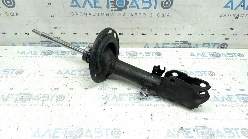 Rear right shock absorber for Toyota Camry V55 15-17 USA hybrid, rusty