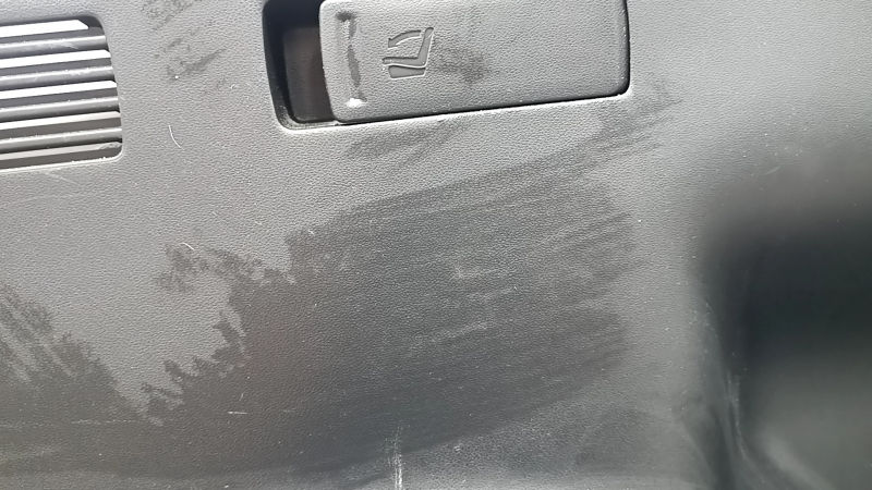 Right arch trim for Hyundai Tucson 22-25, black, scratches, worn