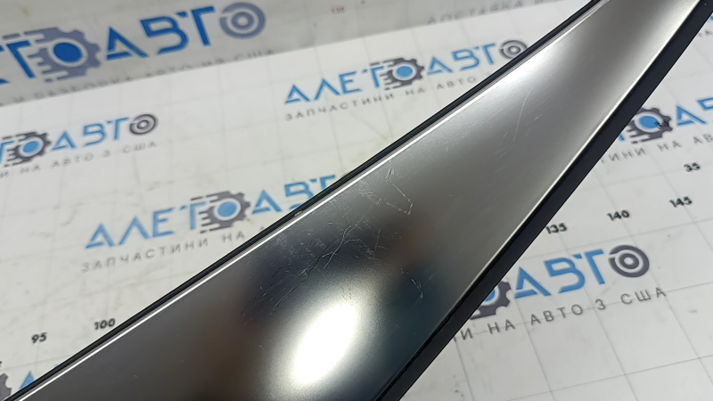 Left rear fender trim for Hyundai Tucson 22-25, matte chrome, broken fasteners, scratches