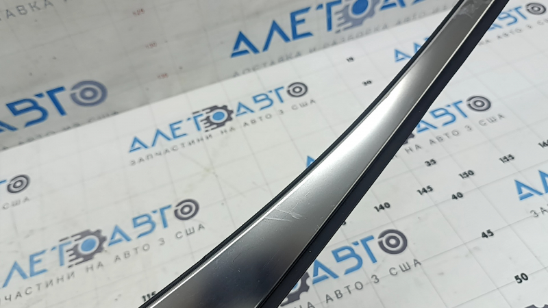 Left rear fender trim for Hyundai Tucson 22-25, matte chrome, broken fasteners, scratches