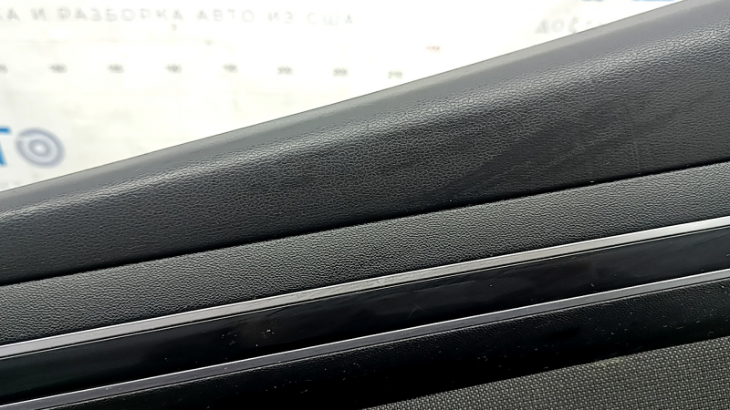 Hyundai Tucson 22-24 black front right door panel with black cloth insert, black armrest, chrome molding with black gloss, with handle, scratches, worn