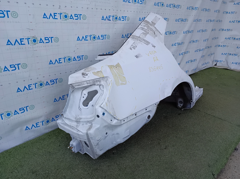 Quarter wing rear right Toyota Camry v50 12-14 USA on the body, white, rusty, dents