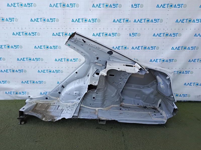 Quarter wing rear right Toyota Camry v50 12-14 USA on the body, white, rusty, dents