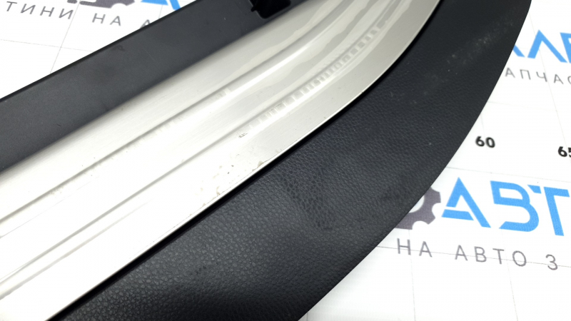 Right trunk lid for Toyota Venza 2014 Limited, XLE, black, chrome, film-wrapped, worn plastic
