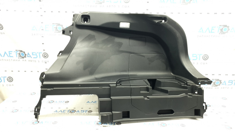 Right arch trim for Toyota Venza 21-24 with trim, black, scratches, abrasions