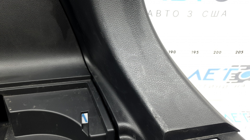 Right arch trim for Toyota Venza 21-24 with trim, black, scratches, abrasions