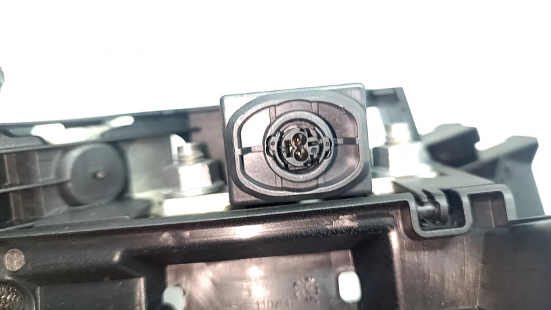 Positive terminal of Audi A6 C8 19-24 with squib, without cover