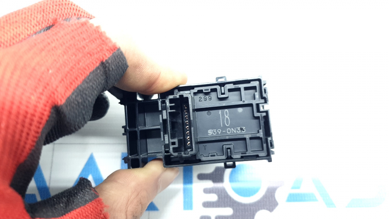 Rear right window lift control for Toyota Venza 23-24