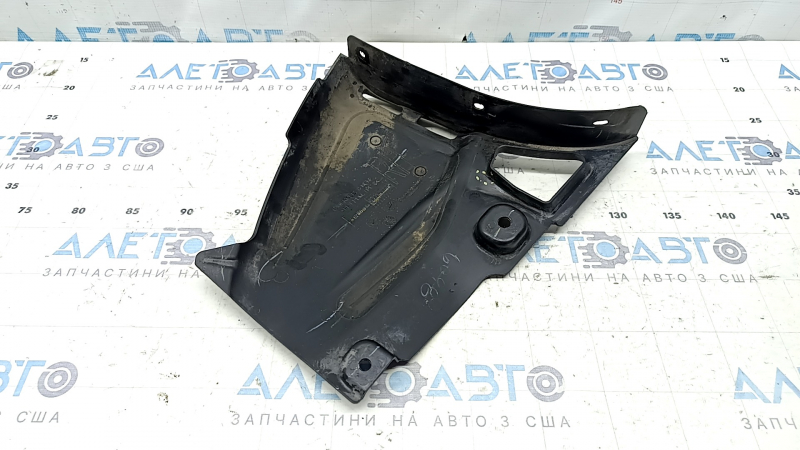 Front right fender liner, lower part, Mercedes A-class V177 19-22, crack, tear