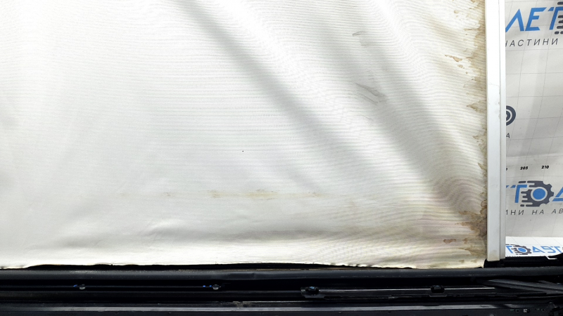 Panoramic window mechanism with curtain for VW Tiguan 18-24, jammed curtain, defective guide, needs dry cleaning