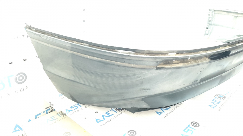 The rear bumper is bare, the lower part of the VW Tiguan 18-21, the structure is without parking sensors, scratches, sand, faded plastic, broken fasteners