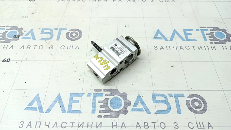 Mercedes A-class V177 19-22 air conditioner heater valve