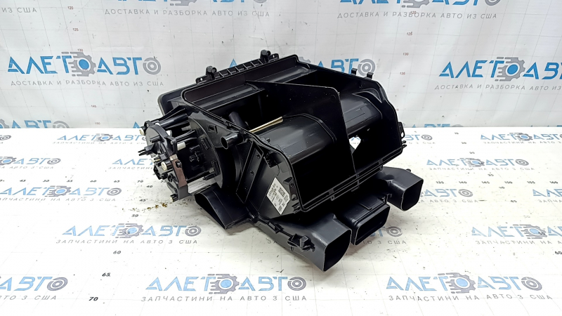 The bare heater housing of the Mercedes A-class V177 19-22 air conditioner