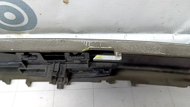 Rear bumper center trim for Audi E-Tron 19-23 for parking sensors, chrome, broken mount