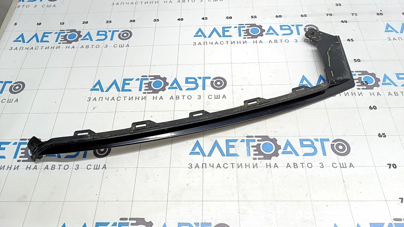 Lower left front bumper molding for Honda Accord 18-20, under the headlight, gloss black, scratches, crack in the mount